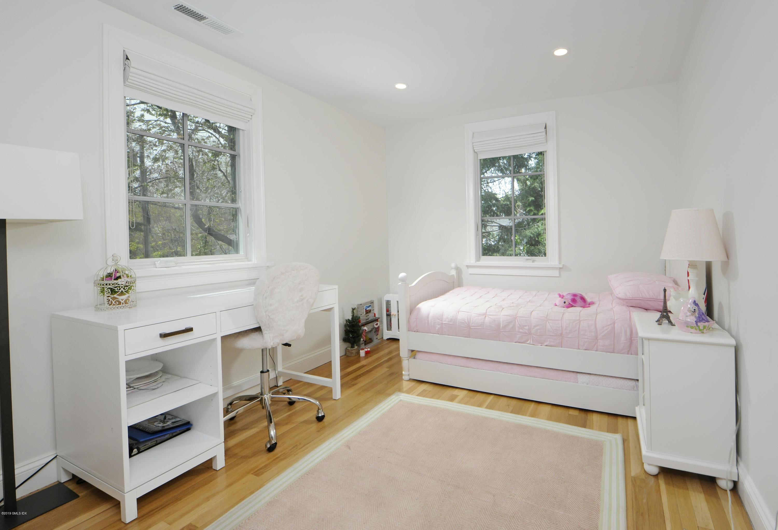 21 Bramble Lane Riverside, CT 06878 - Photo 15 of 30 15