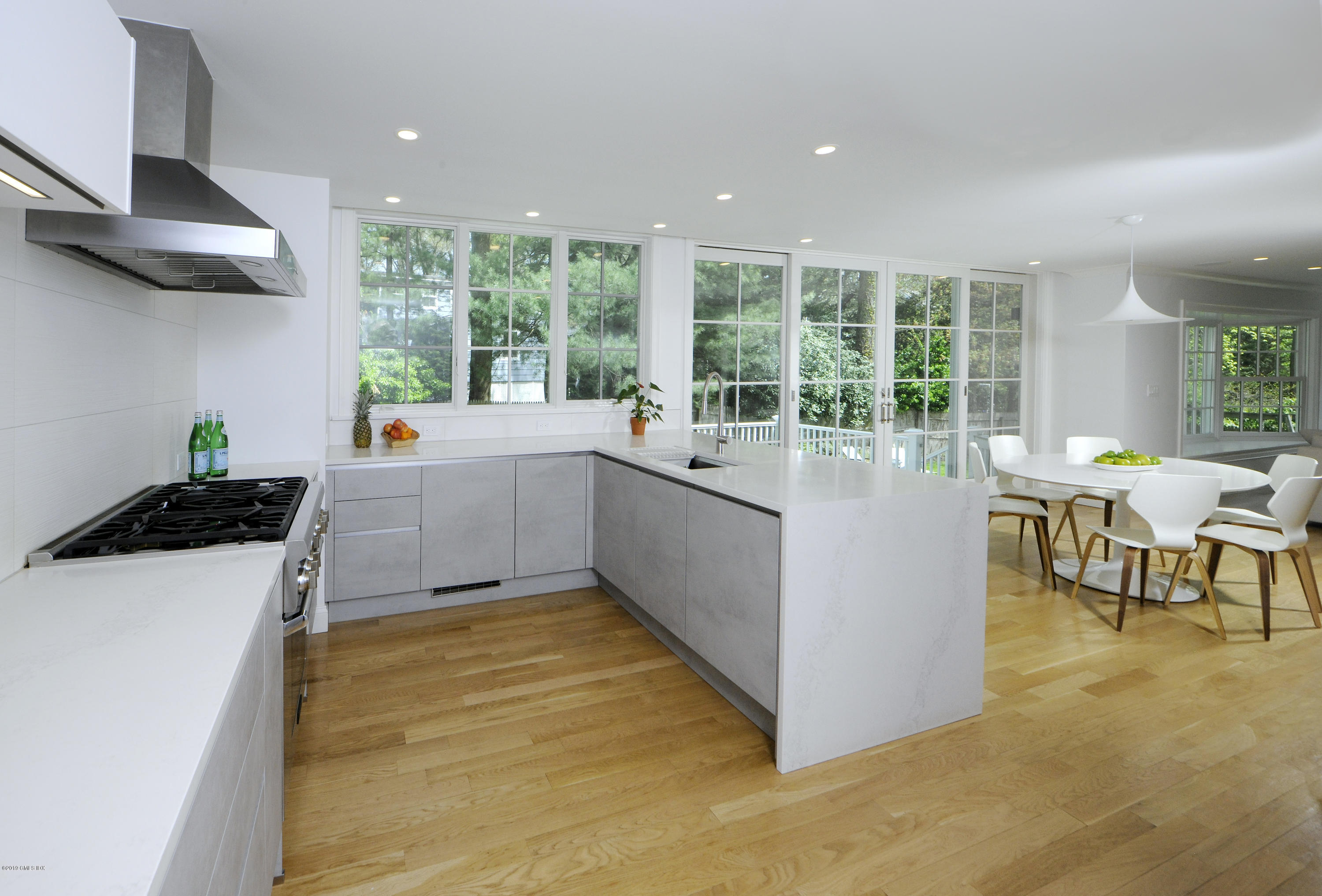 21 Bramble Lane Riverside, CT 06878 - Photo 7 of 30 7