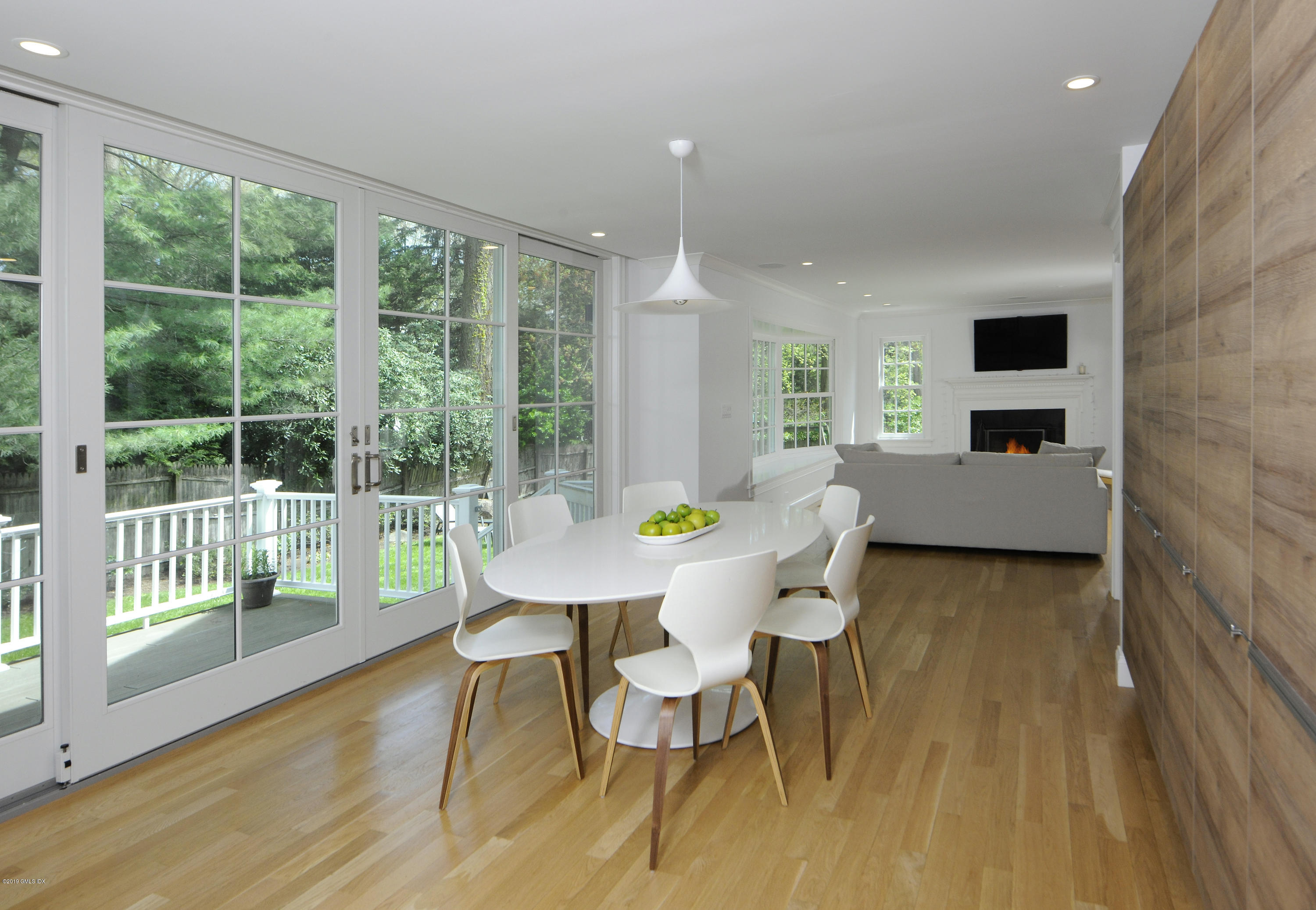 21 Bramble Lane Riverside, CT 06878 - Photo 9 of 30 9