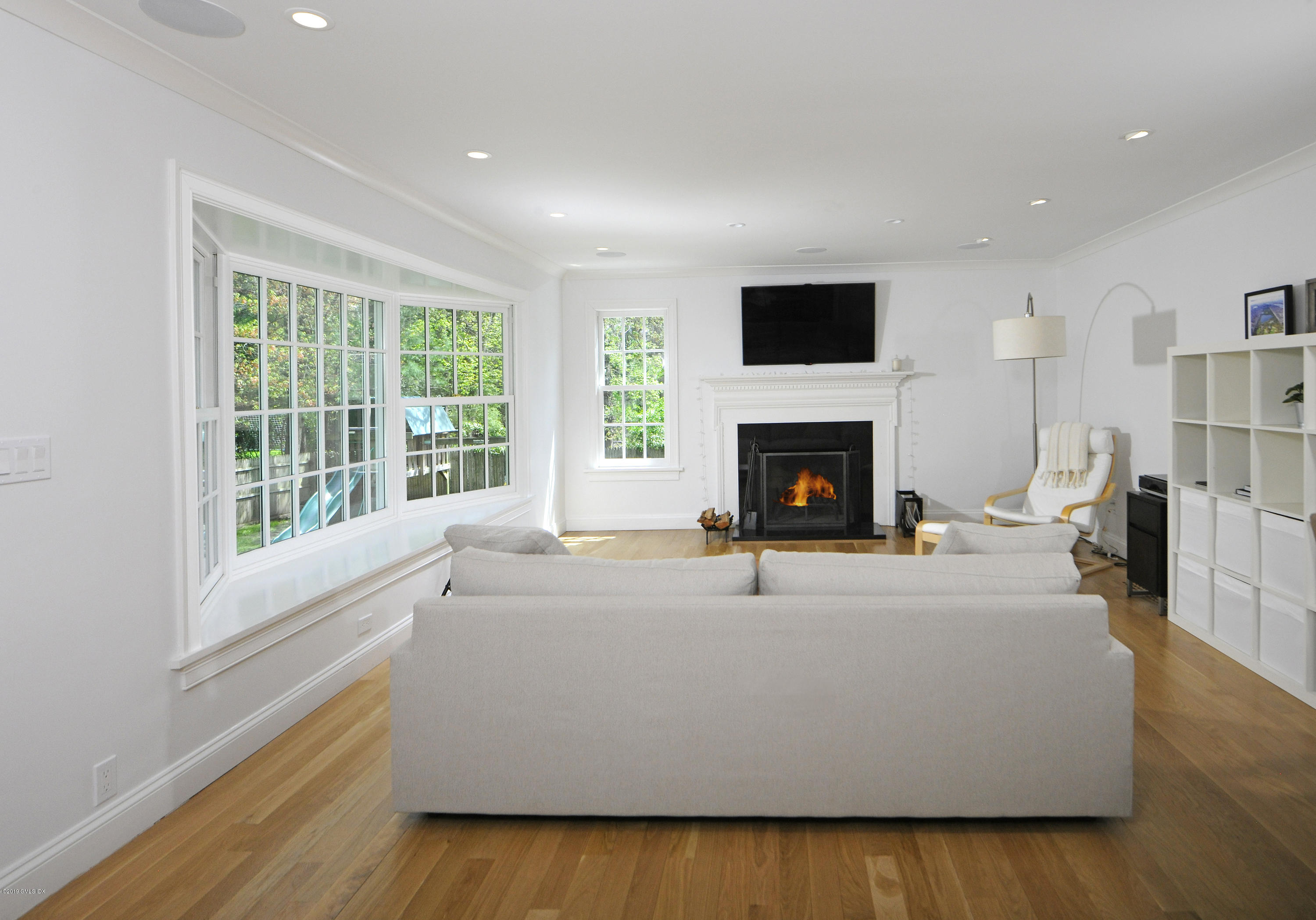 21 Bramble Lane Riverside, CT 06878 - Photo 10 of 30 10