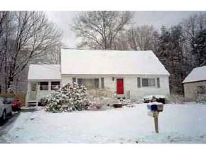 27 Newton Street Merrimack, NH 03054 - Photo 2 of 3