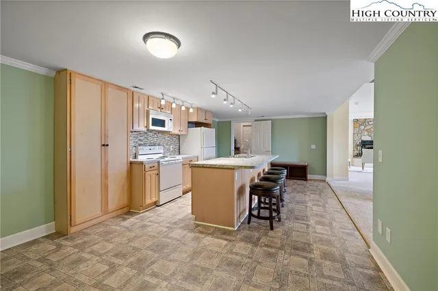 $1,499,900 | 361 Osprey Place, West Jefferson, NC 28694