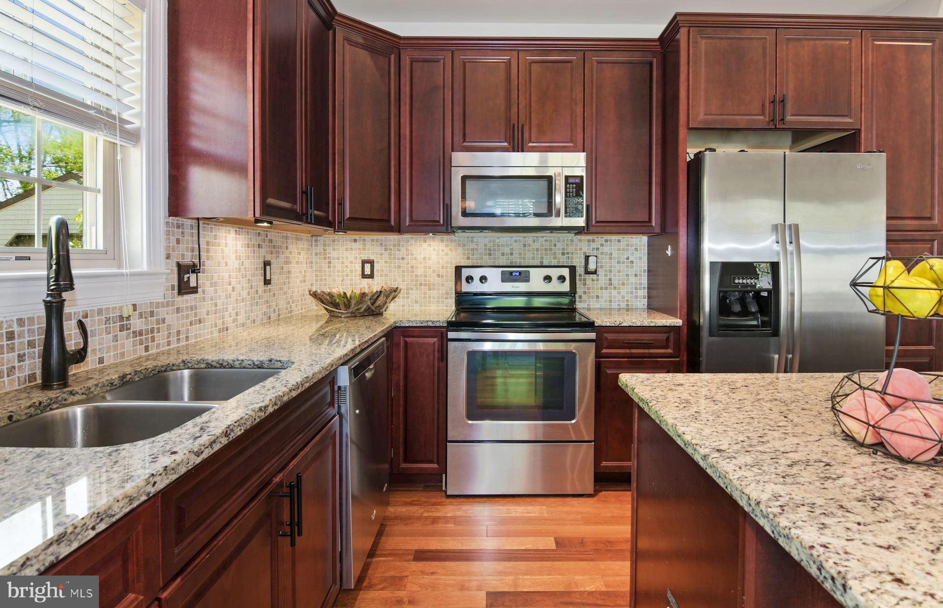458 Riverside Drive Pasadena, MD 21122 - Photo 16 of 35 High-End Stainless Appliances and Fixtures
