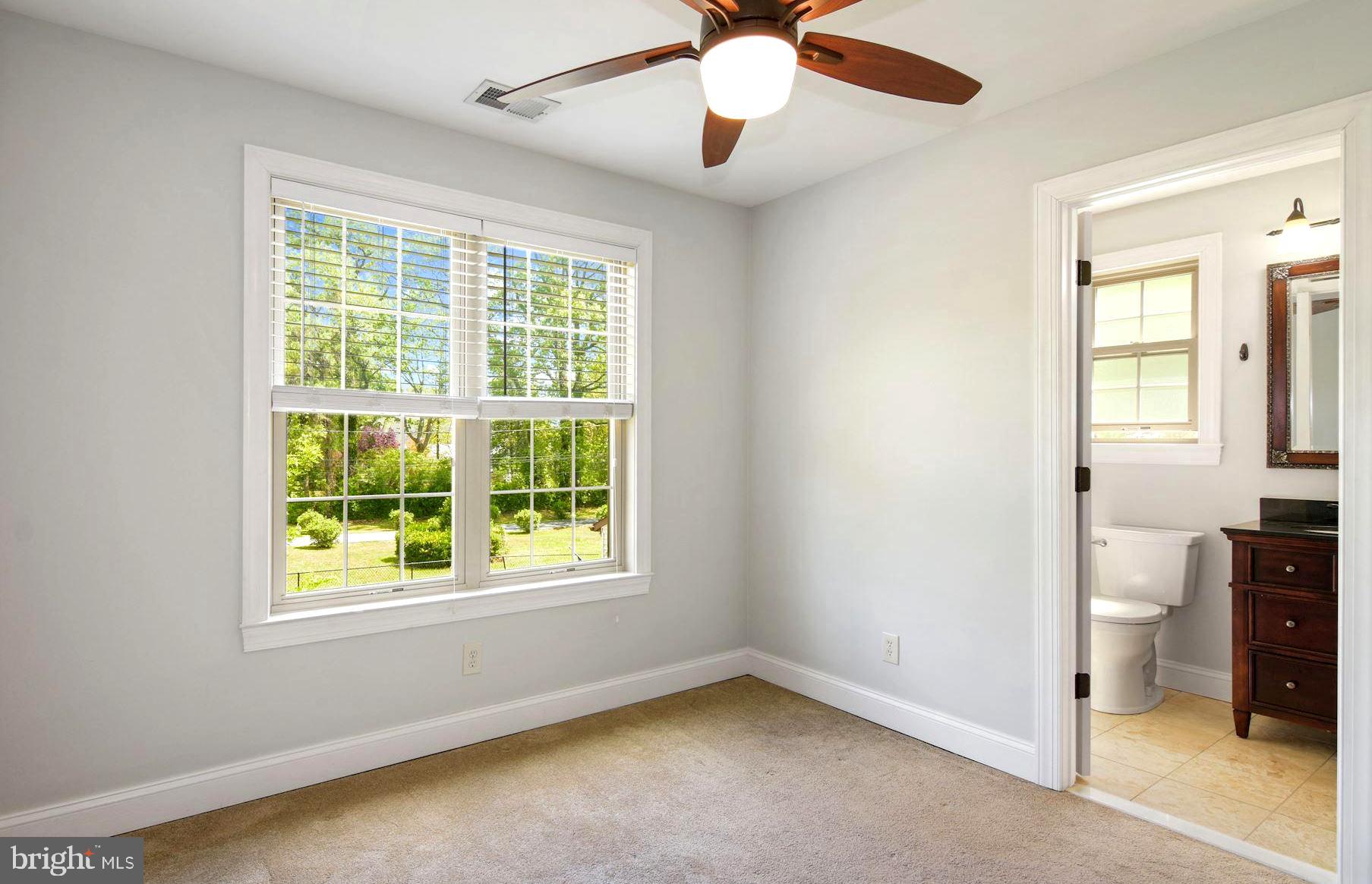 458 Riverside Drive Pasadena, MD 21122 - Photo 26 of 35 Verdant Views . Access to Jack 'n' Jill Bath
