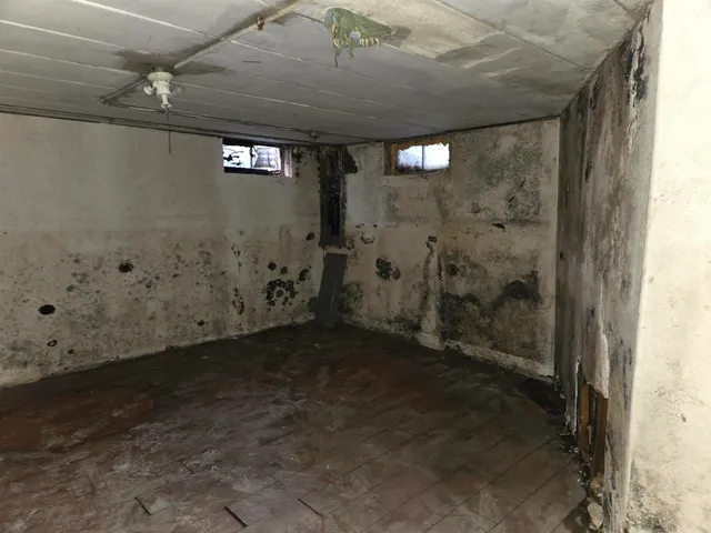 $72,800 | 1804 Glen Avenue, Beloit, WI 53511