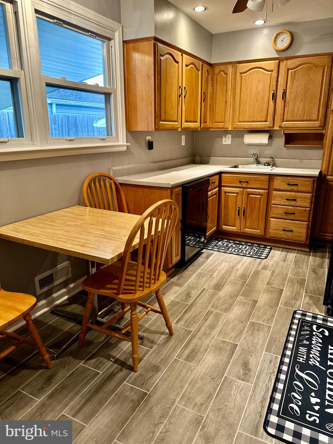 118 Allgate Road Owings Mills, MD 21117 - Photo 4 of 32