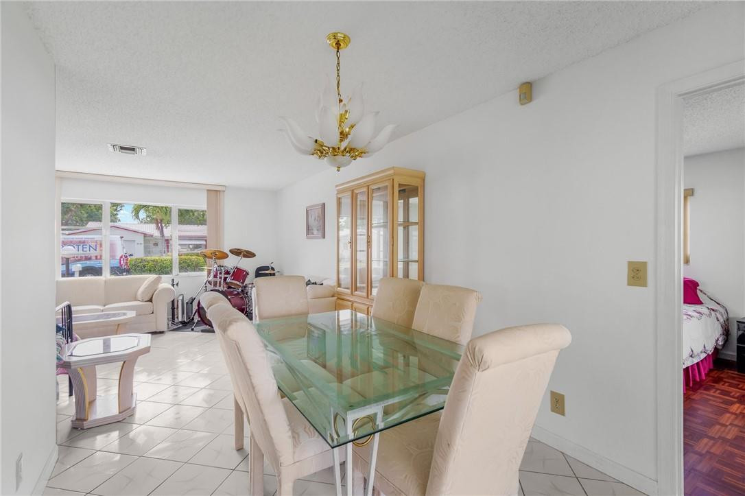 1151 Northwest 89th Way Plantation, FL 33322 - Photo 19 of 41 Photo 19