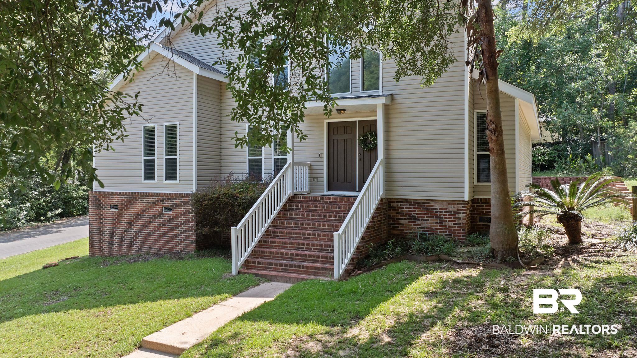 201 Maplewood Loop Daphne, AL 36526 - Photo 3 of 46