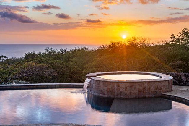 $3,400,000 | 75-399 Wehilani Drive, Kailua-Kona, HI 96740