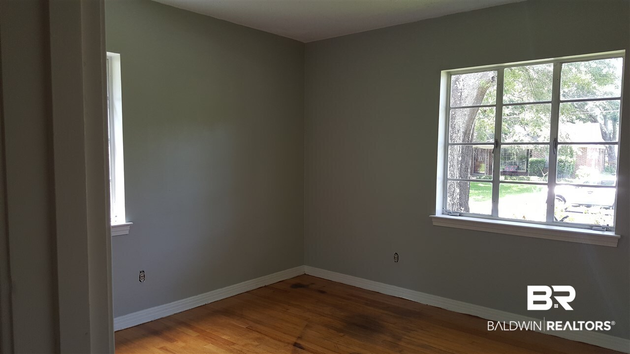 2759 Marcelus Drive Mobile, AL 36606 - Photo 8 of 10