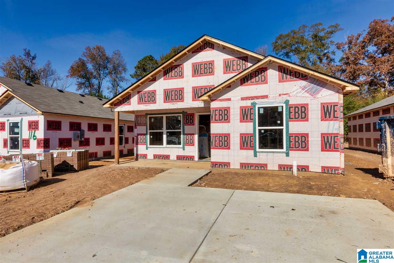 549 Fox Run Circle Pell City, AL 35125 - Photo 2 of 6