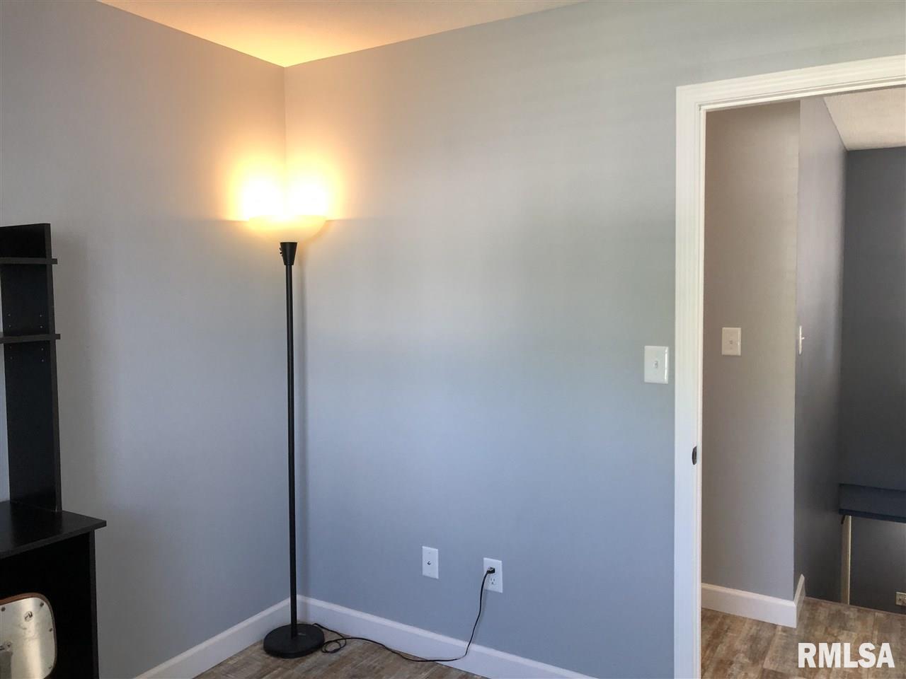 4120 McCormick Drive Springfield, IL 62707 - Photo 6 of 36 Gallery Image 6