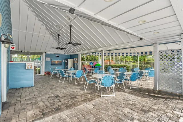 $849,900 | 120 Ocean Dunes Circle, Jupiter, FL 33477