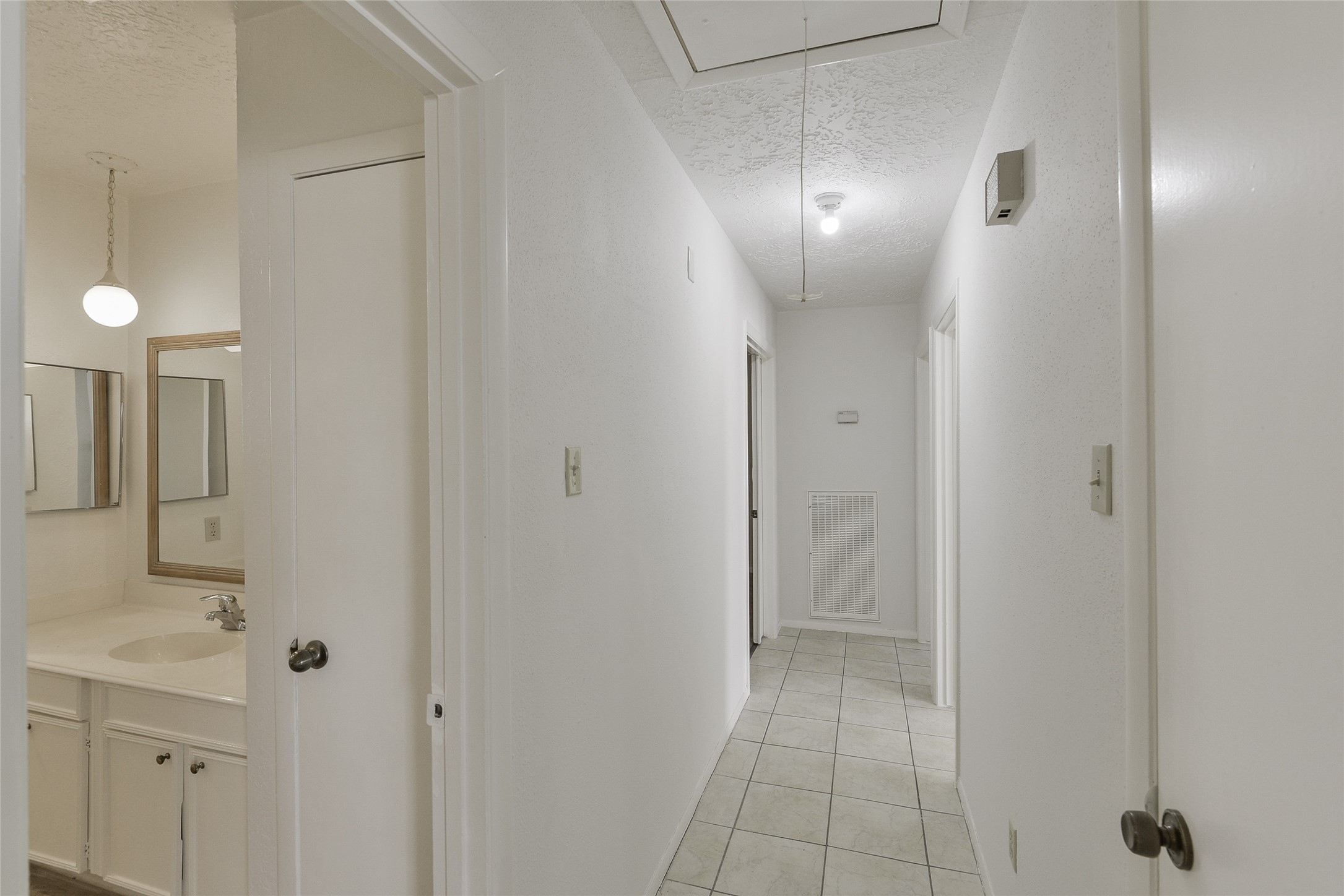 4203 Sloangate Drive Spring, TX 77373 - Photo 12 of 26