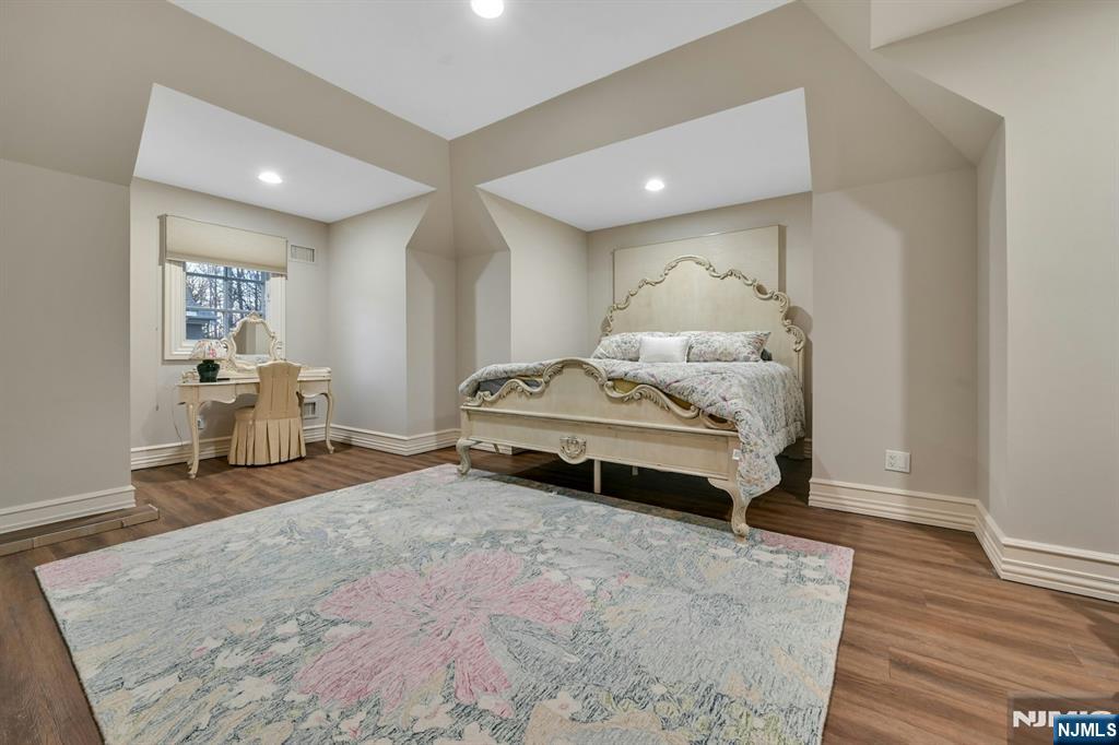 86 Fox Hedge Road Saddle River, NJ 07458 - Photo 24 of 44