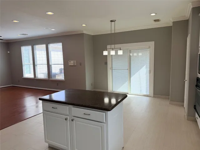 $3,200 | 4715 Lunsford Hollow Lane, Friendswood, TX 77546