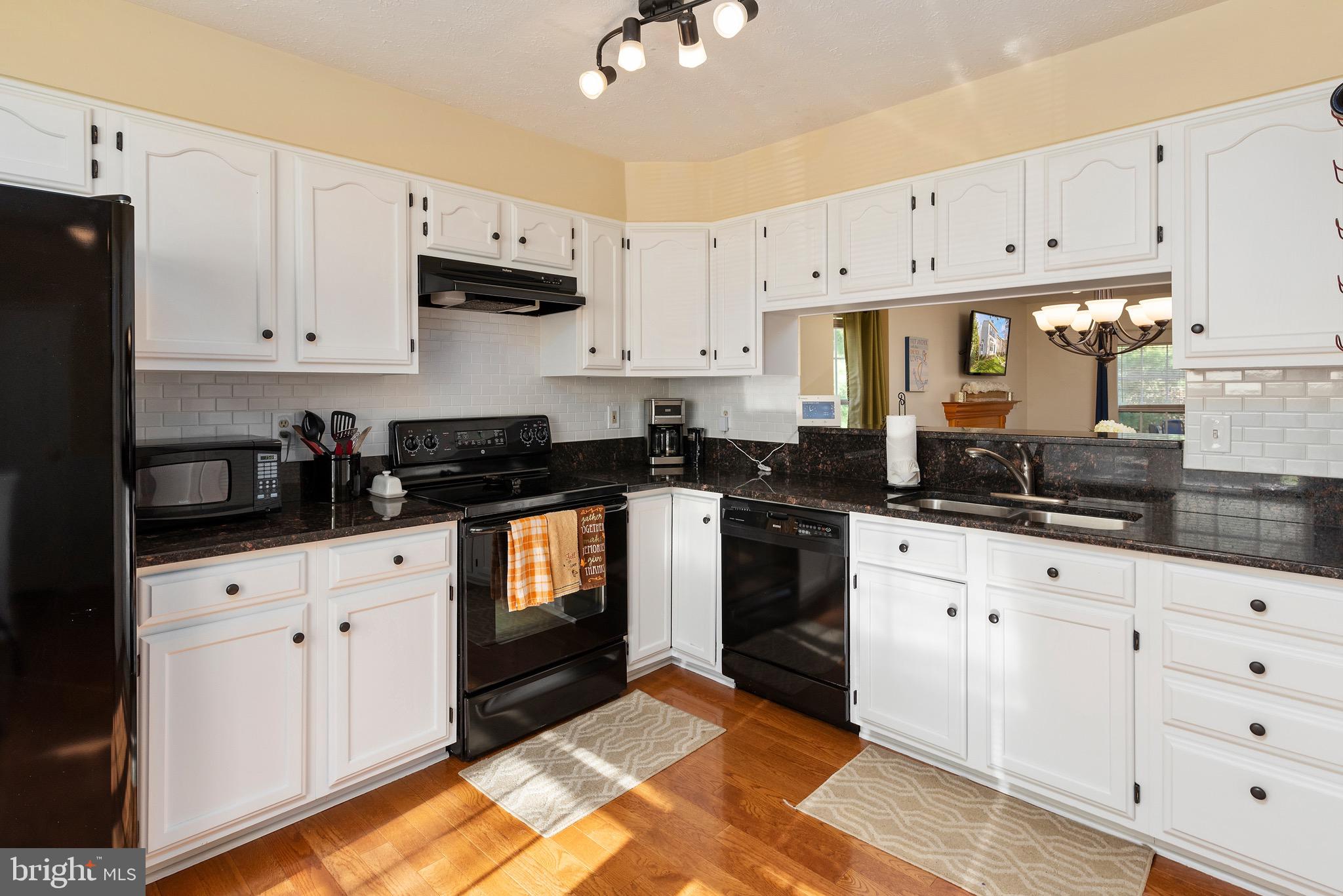 560 Quaker Ridge Court Arnold, MD 21012 - Photo 5 of 30 Gallery Image 5