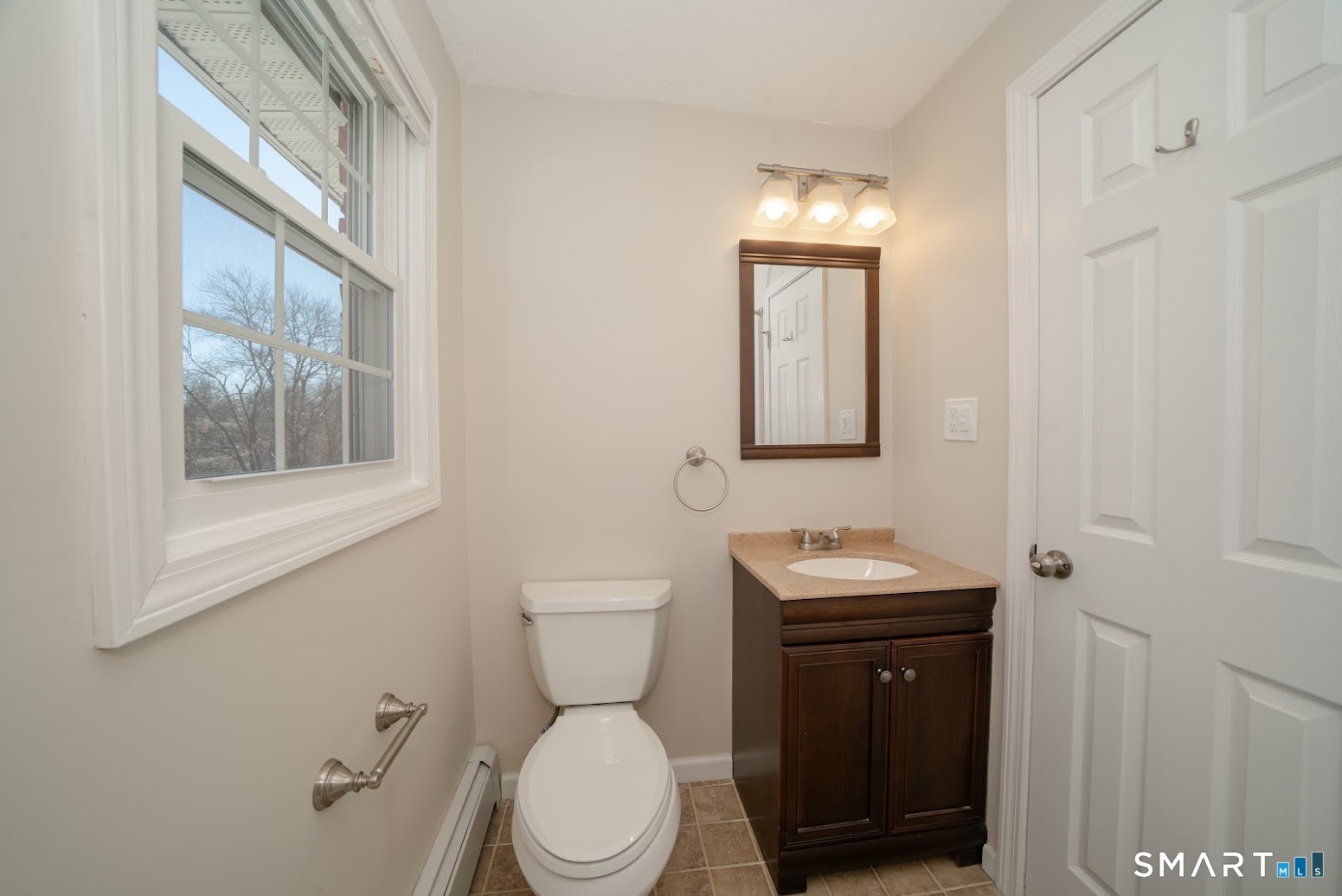 201 Regan Road, Unit 4B Vernon, CT 06066 - Photo 17 of 28 Full Bath Upper Floor