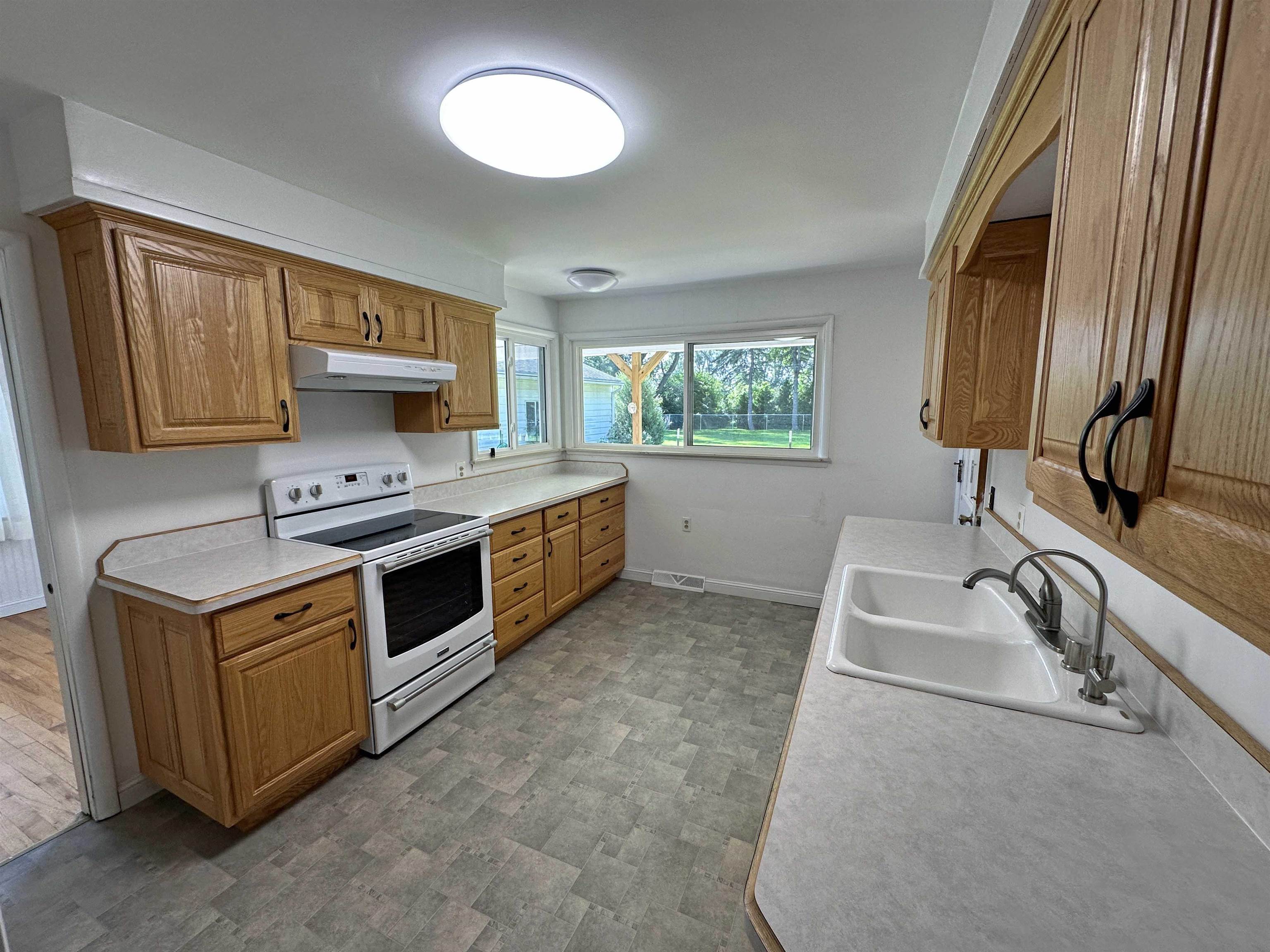 7335 Potter Road Flushing, MI 48433 - Photo 19 of 43