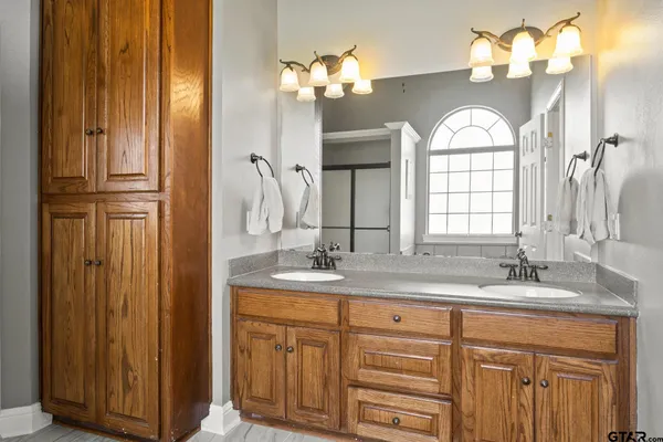 $369,000 | 1203 Silver Oak Street, Mount Pleasant, TX 75455