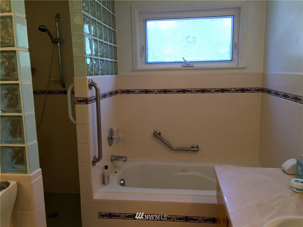 522 Willow Road Bellingham, WA 98225 - Photo 10 of 25