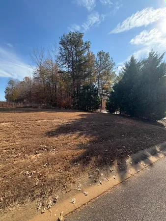 $45,000 | 305 Lawtonwood Lane, Roebuck, SC 29376