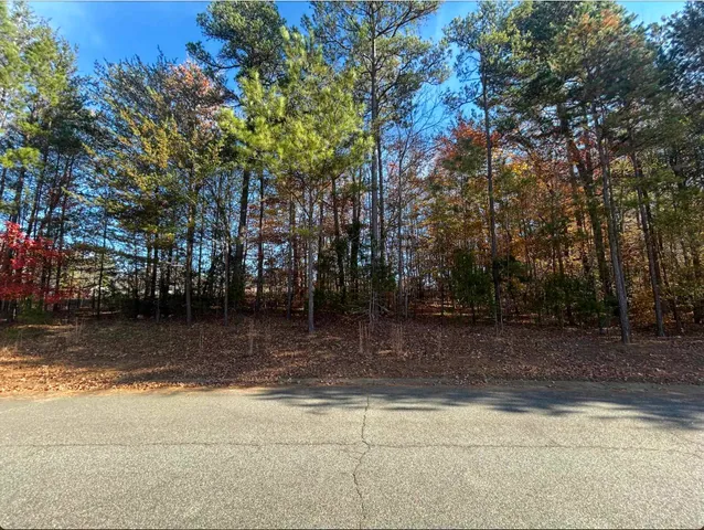 $45,000 | 305 Lawtonwood Lane, Roebuck, SC 29376