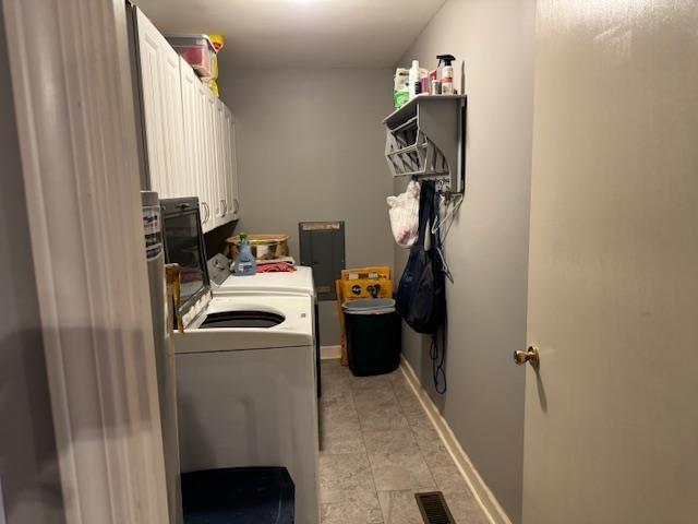 110 Levoid Road Bolivar, TN 38008 - Photo 15 of 22 a utility room with dryer and washer
