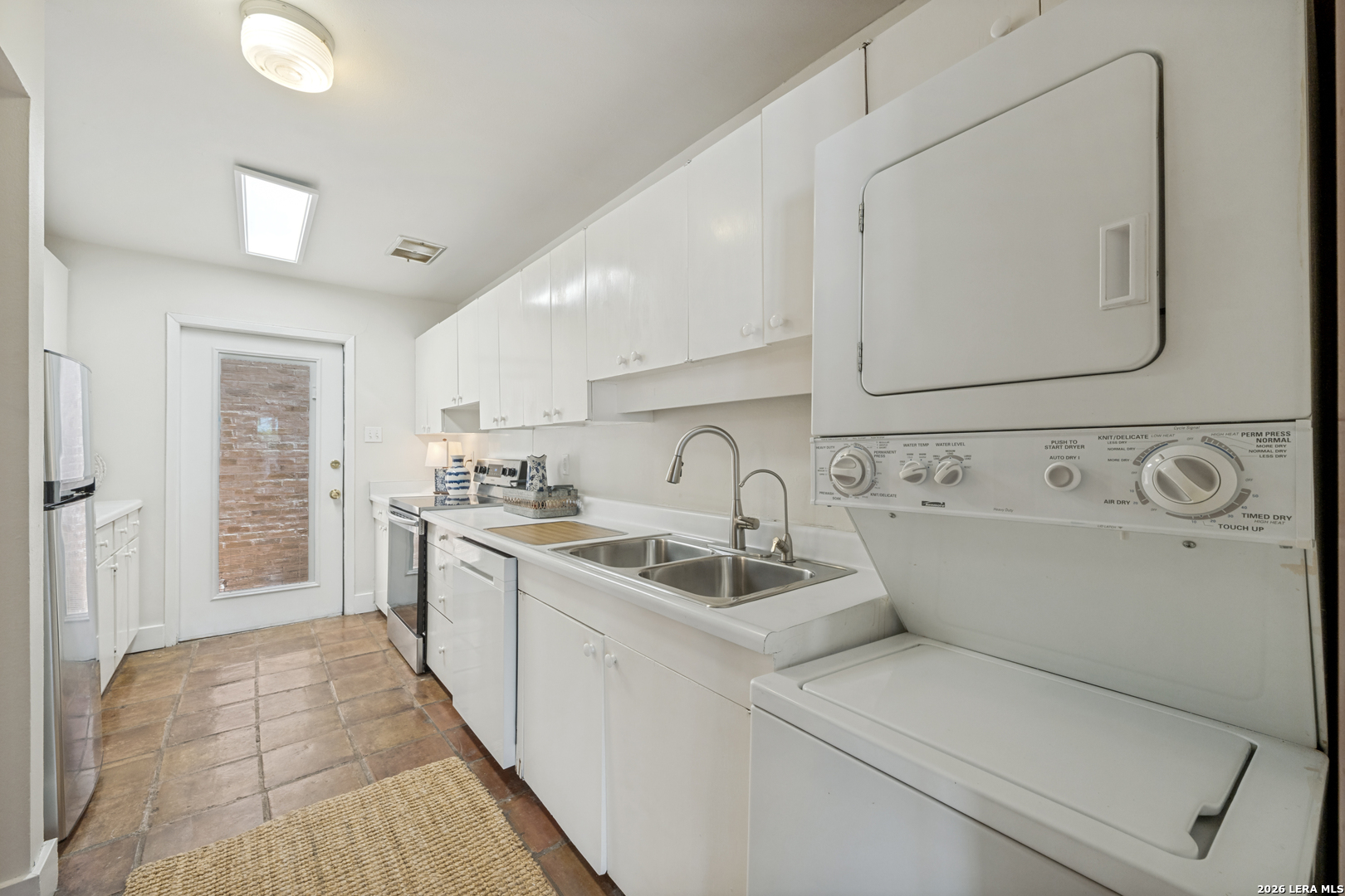 185 Terrell Road, Unit 201 San Antonio, TX 78209 - Photo 12 of 24