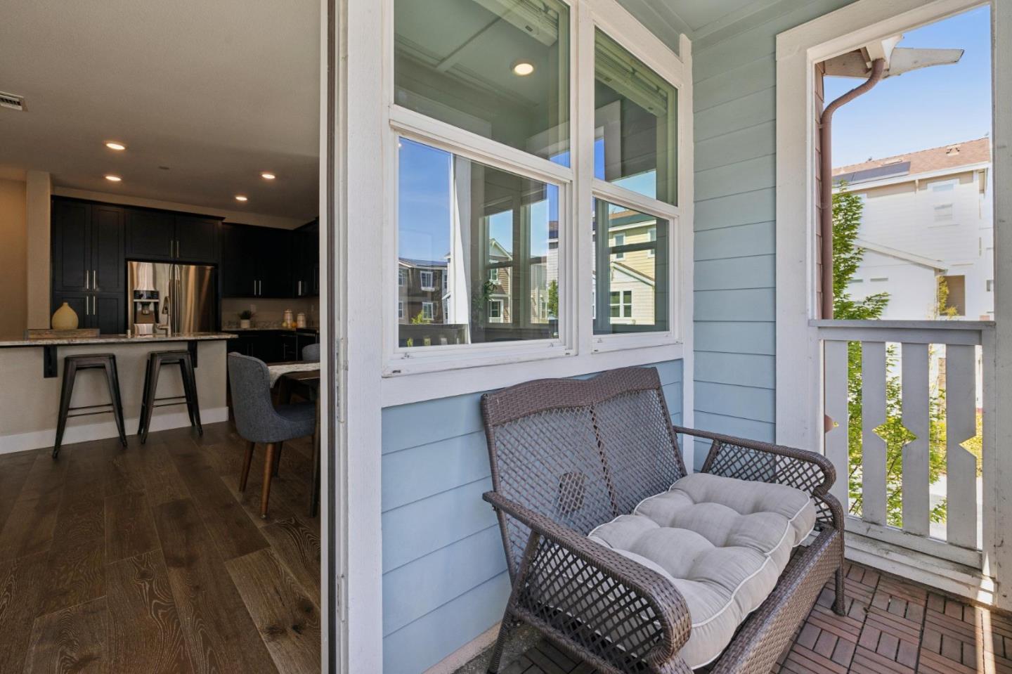 21 Tidal Way San Mateo, CA 94401 - Photo 7 of 22