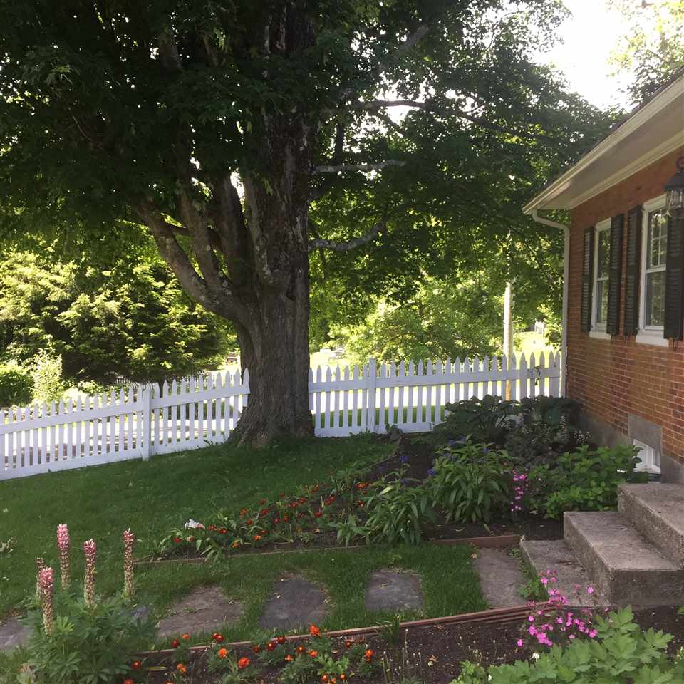 385 Hanover Center Road Hanover, NH 03750 - Photo 26 of 28