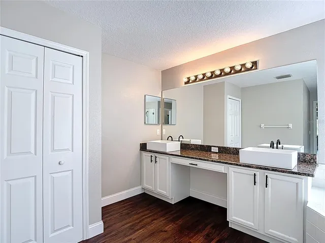 $634,900 | 4219 Harbor Lake Drive, Lutz, FL 33558