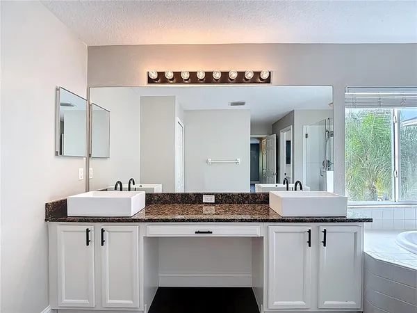 $619,900 | 4219 Harbor Lake Drive, Lutz, FL 33558