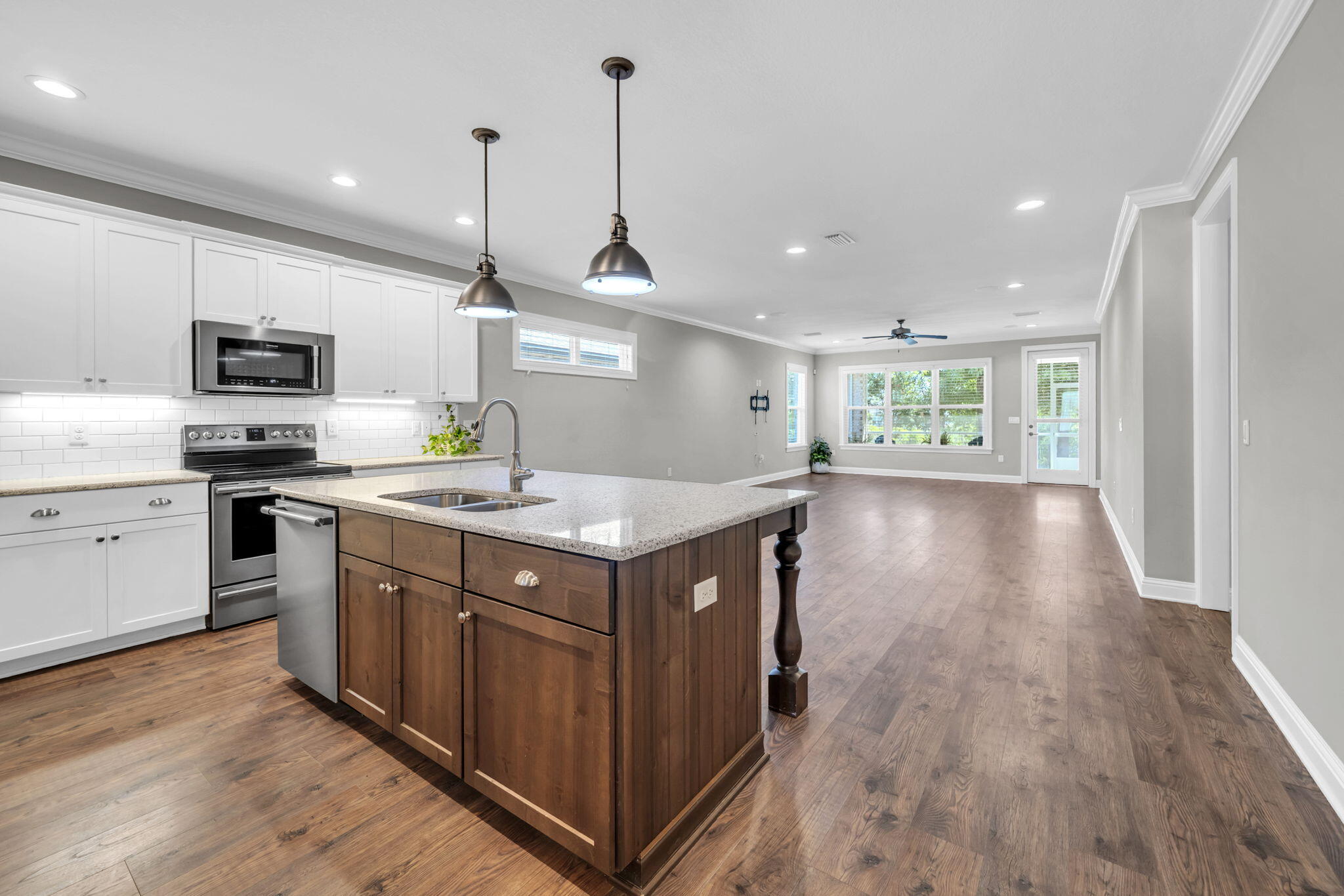 48 Oaktree Boulevard Freeport, FL 32439 - Photo 12 of 45 32-web-or-mls-DSC03584
