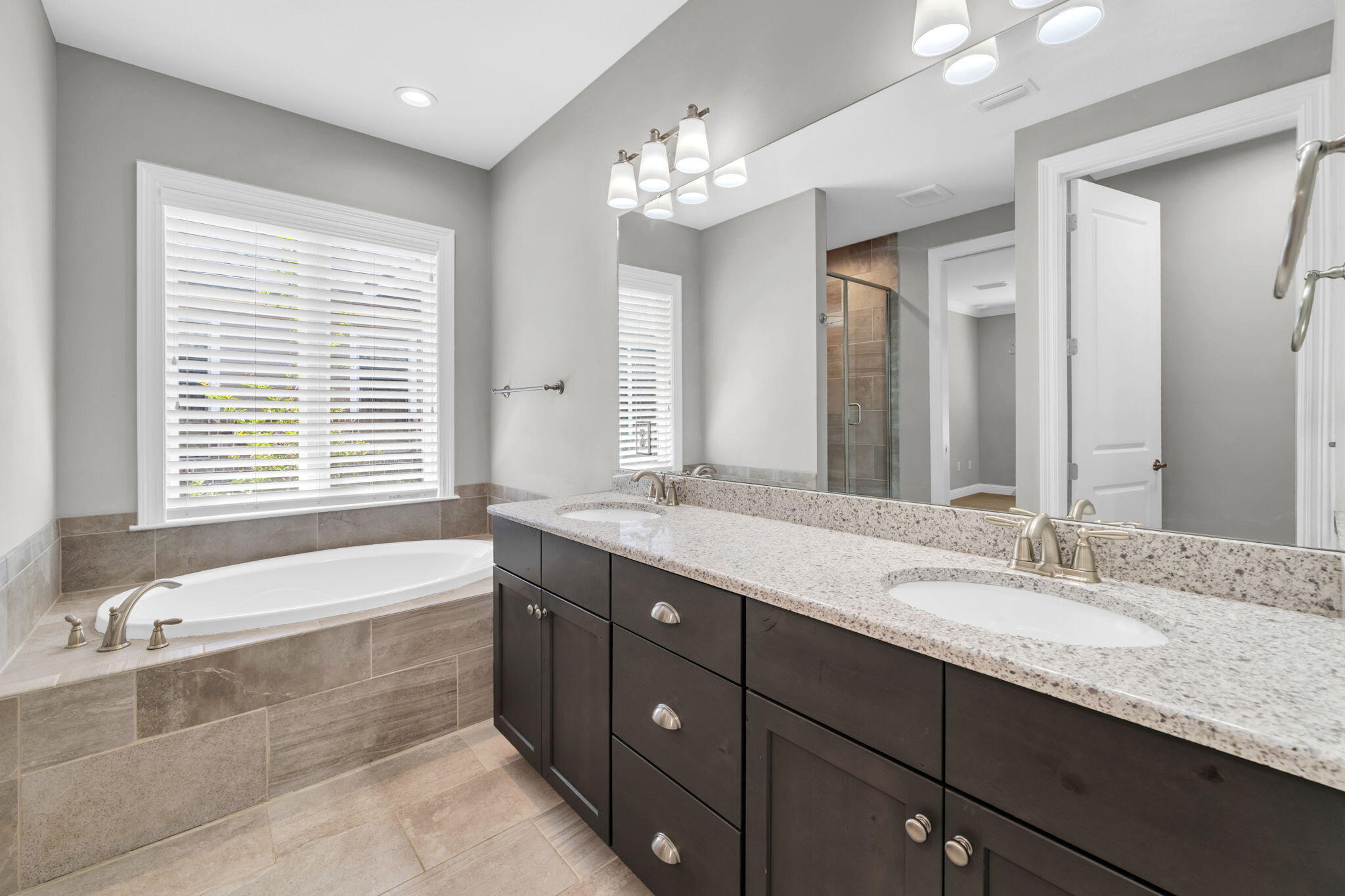 48 Oaktree Boulevard Freeport, FL 32439 - Photo 21 of 45 13-web-or-mls-DSC03694