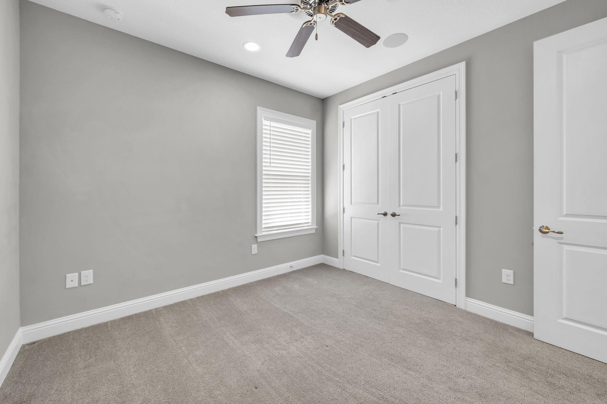 48 Oaktree Boulevard Freeport, FL 32439 - Photo 24 of 45 16-web-or-mls-DSC03674