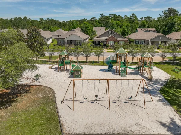 $499,900 | 48 Oaktree Boulevard, Freeport, FL 32439