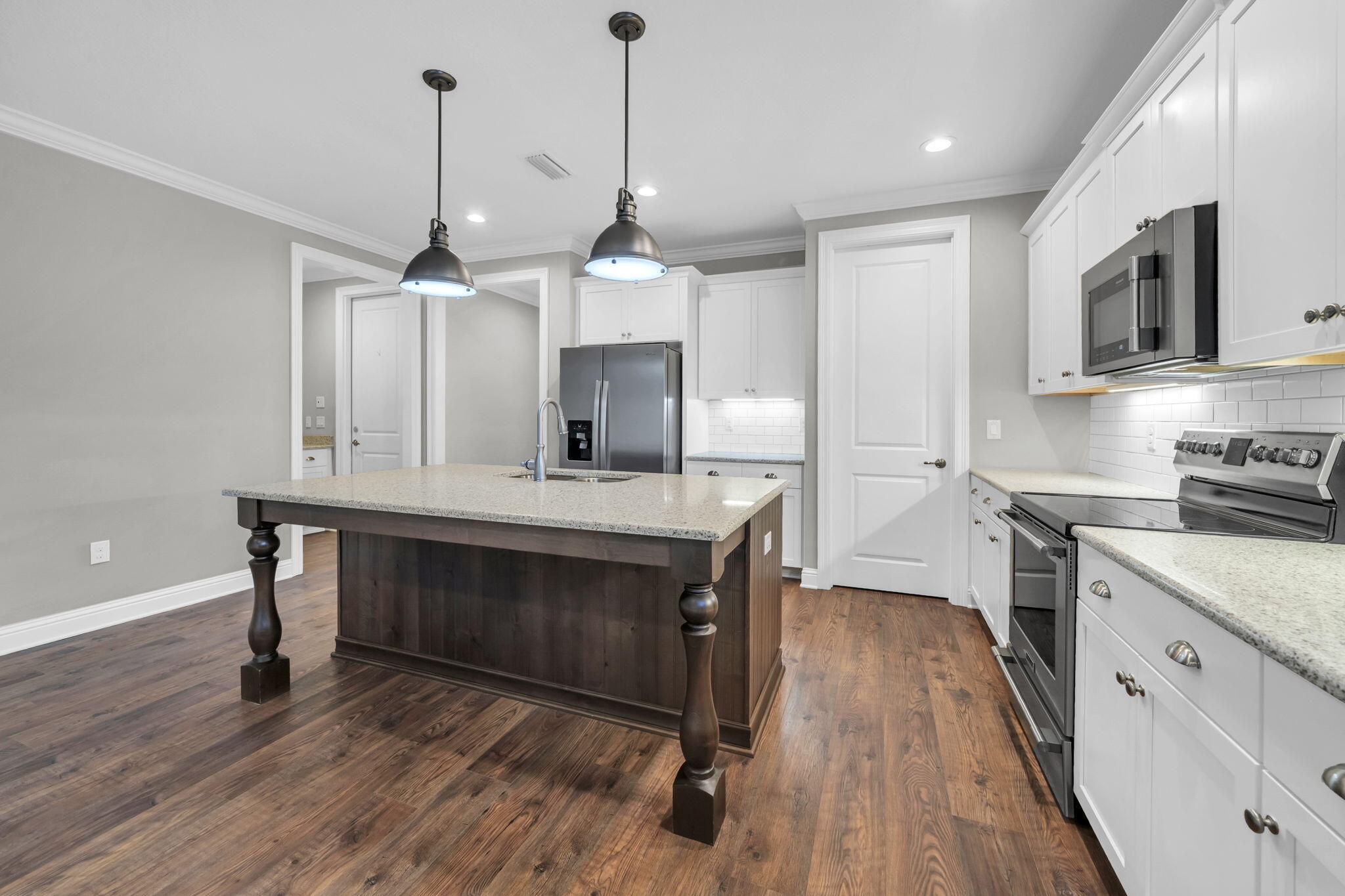 48 Oaktree Boulevard Freeport, FL 32439 - Photo 8 of 45 29-web-or-mls-DSC03604
