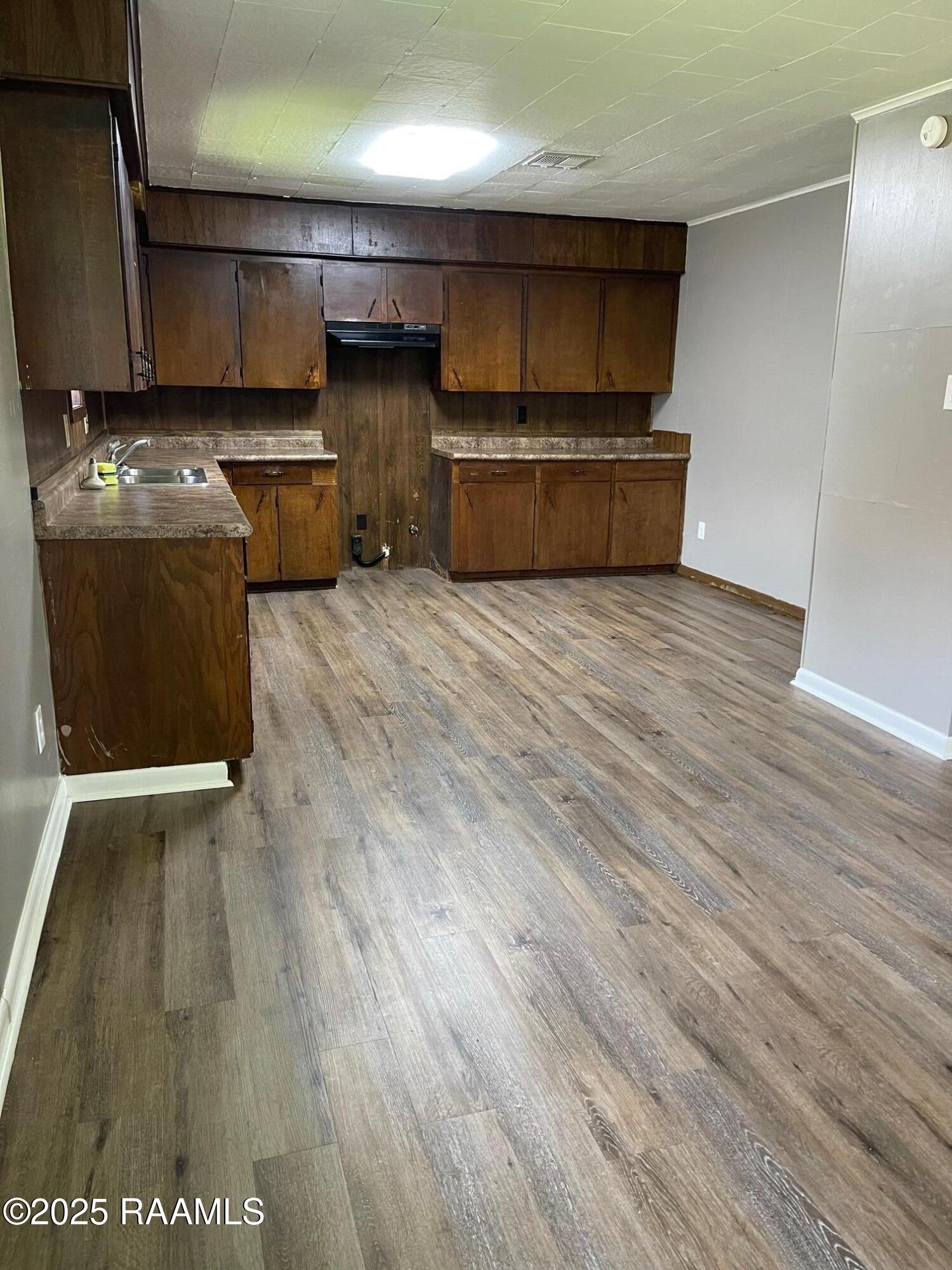 1114 West 7th Street Crowley, LA 70526 - Photo 4 of 13 IMG_0056