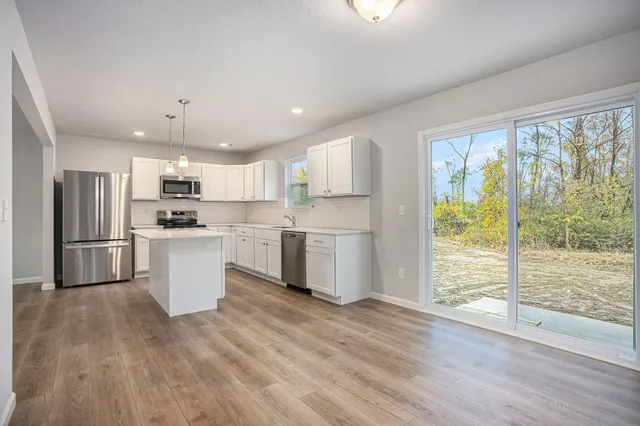 $289,900 | 606 Arizona Boulevard, Three Rivers, MI 49093