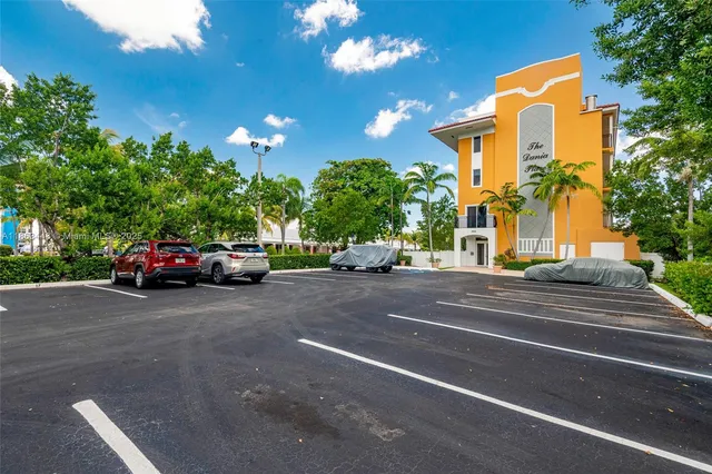 $3,100 | 555 East Dania Beach Boulevard, Unit 9, Dania Beach, FL 33004