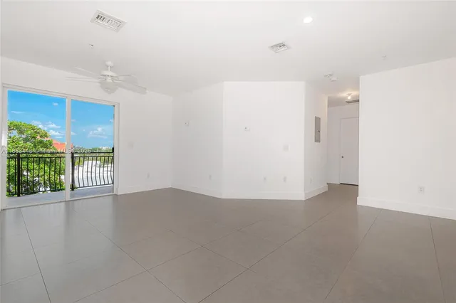 $3,100 | 555 East Dania Beach Boulevard, Unit 9, Dania Beach, FL 33004