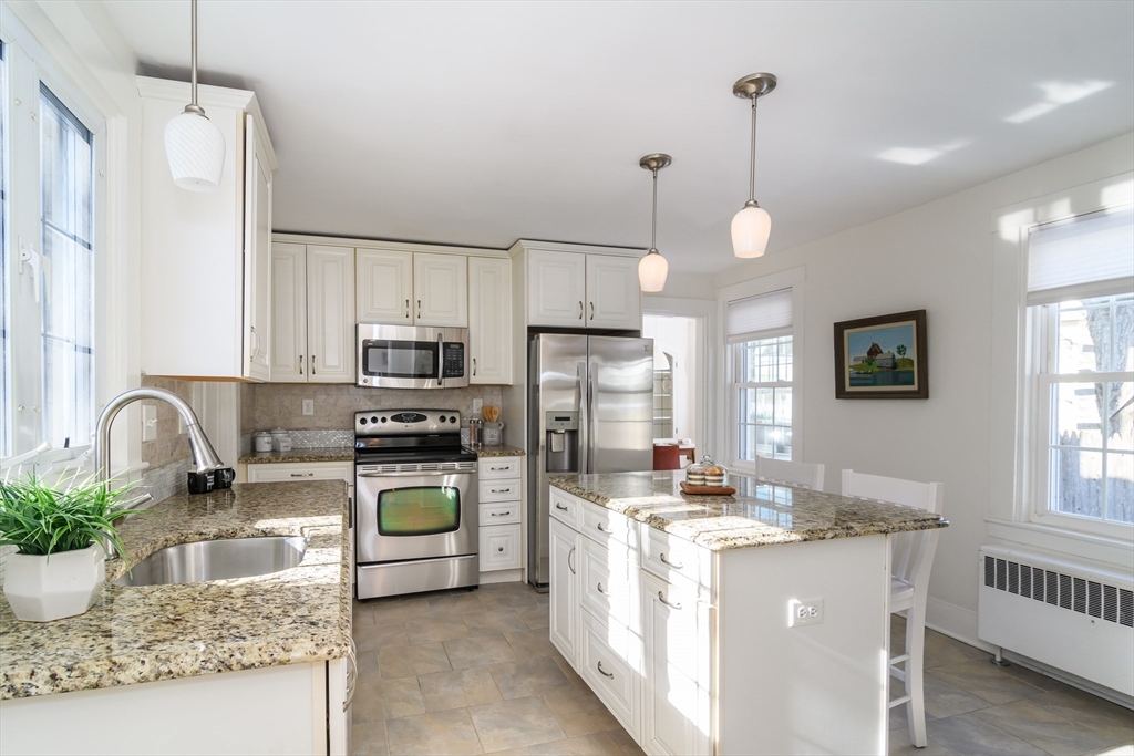 17 Florence Street Natick, MA 01760 - Photo 12 of 32