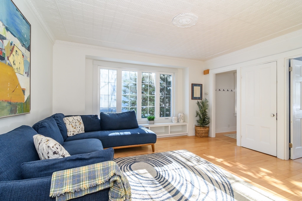 17 Florence Street Natick, MA 01760 - Photo 6 of 32