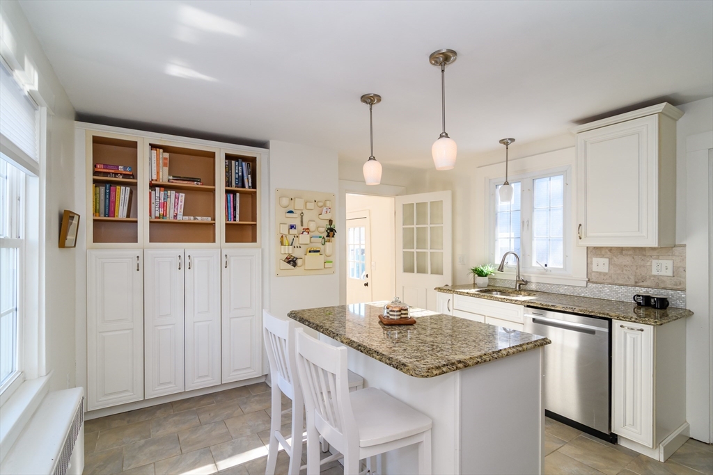 17 Florence Street Natick, MA 01760 - Photo 10 of 32