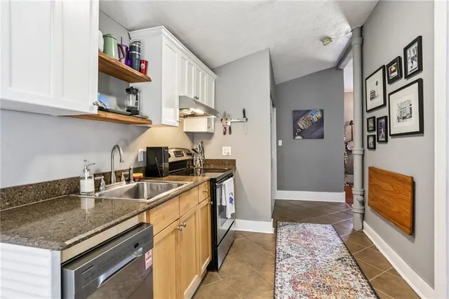 $285,000 | 2012 Camp Street, Unit 2012, New Orleans, LA 70130