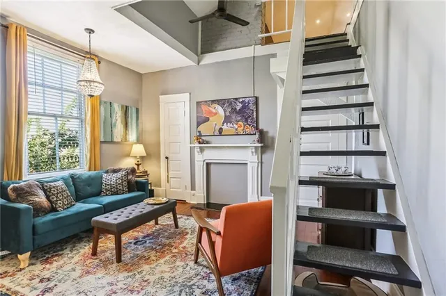 $285,000 | 2012 Camp Street, Unit 2012, New Orleans, LA 70130