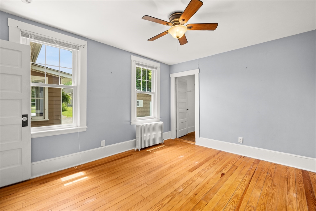 955 Middle Road Acushnet, MA 02743 - Photo 22 of 26