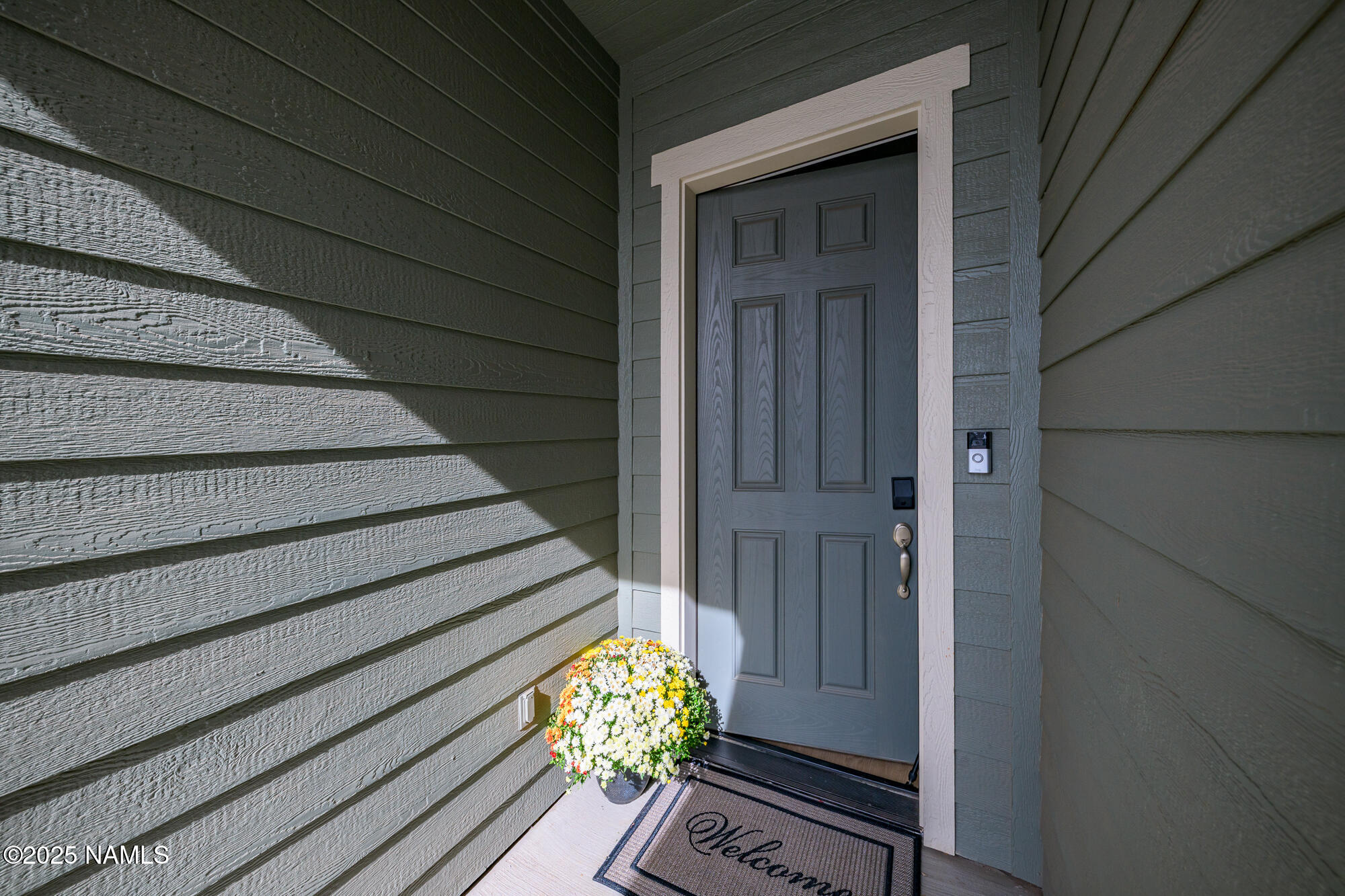 11780 Pegasus Road Bellemont, AZ 86015 - Photo 6 of 44 a view of wooden door