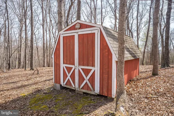 $450,000 | 980 Adams Road, Winchester, VA 22603